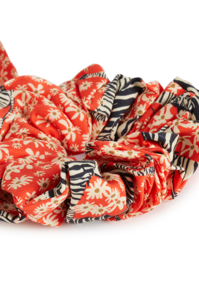 WOLF AND RITA "Bill & Tilda" Engracia Flannel Scrunchie in Zebra Garden