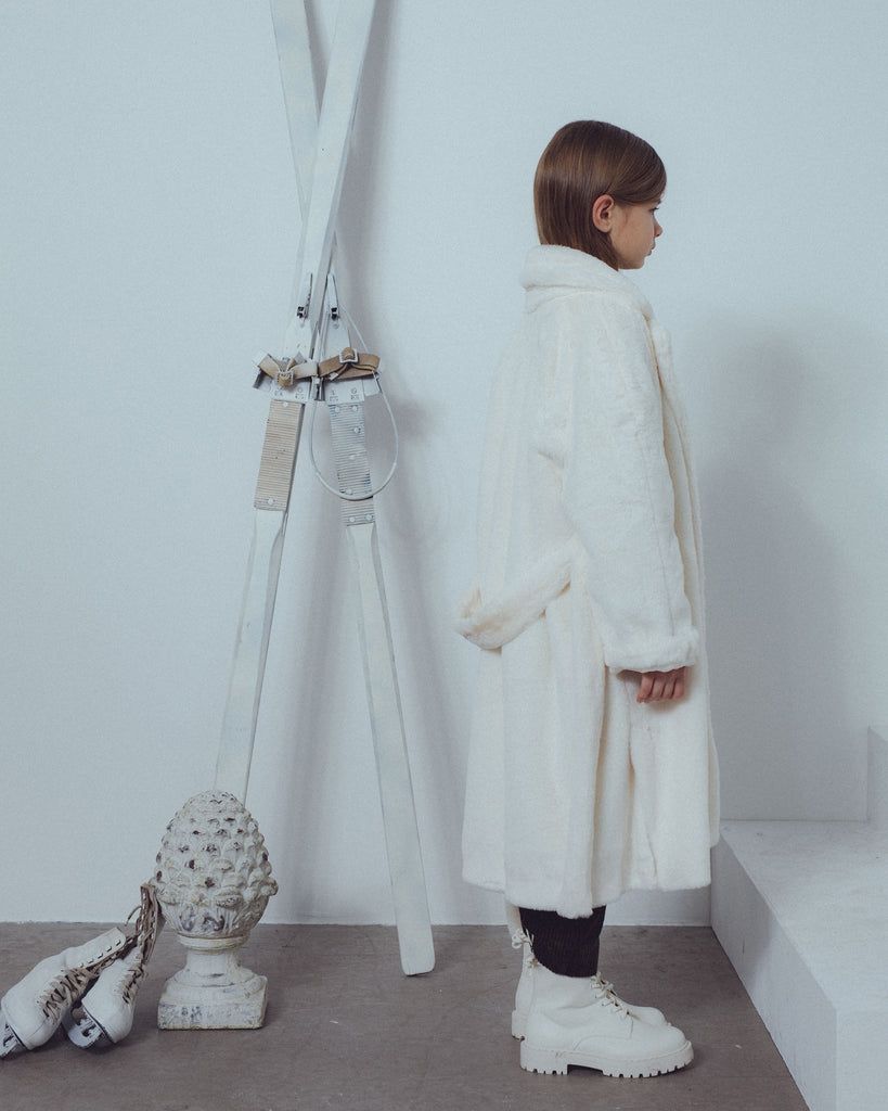 UNLABEL FW23 Glee Faux Fur Coat in Snow